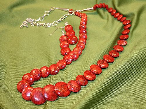 valentine-necklace.jpg