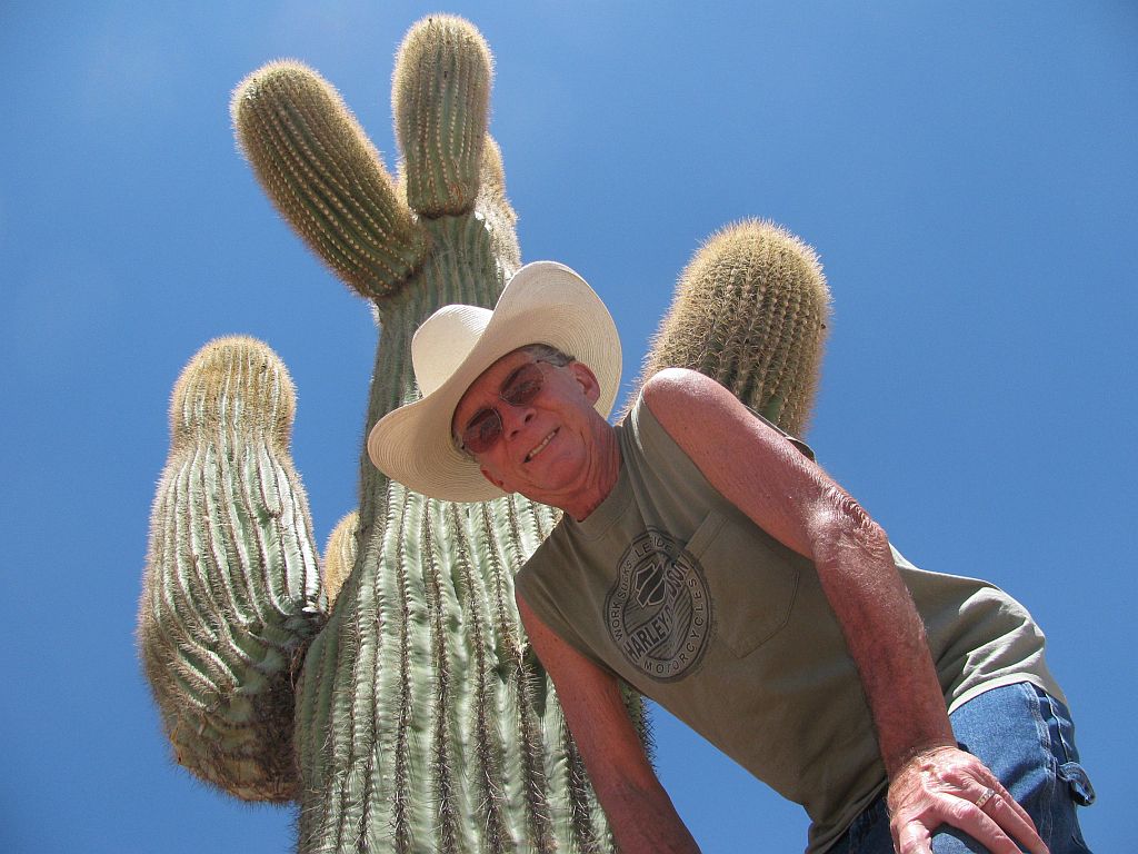 bob-saguaro.jpg