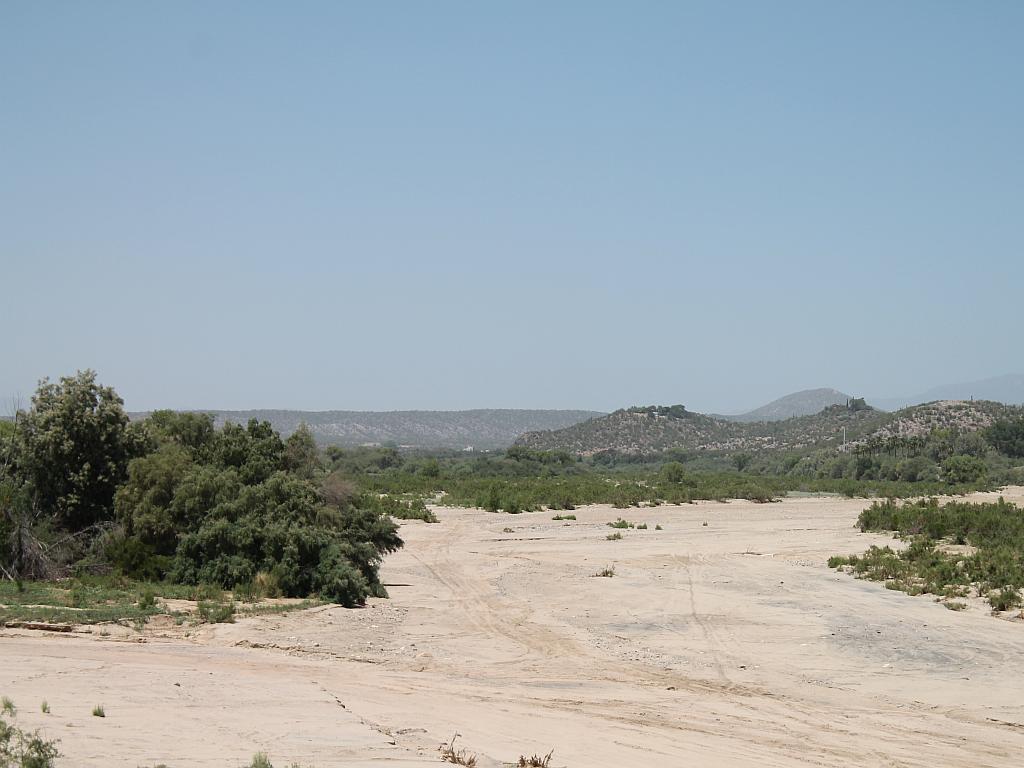 Dry Hassayampa River